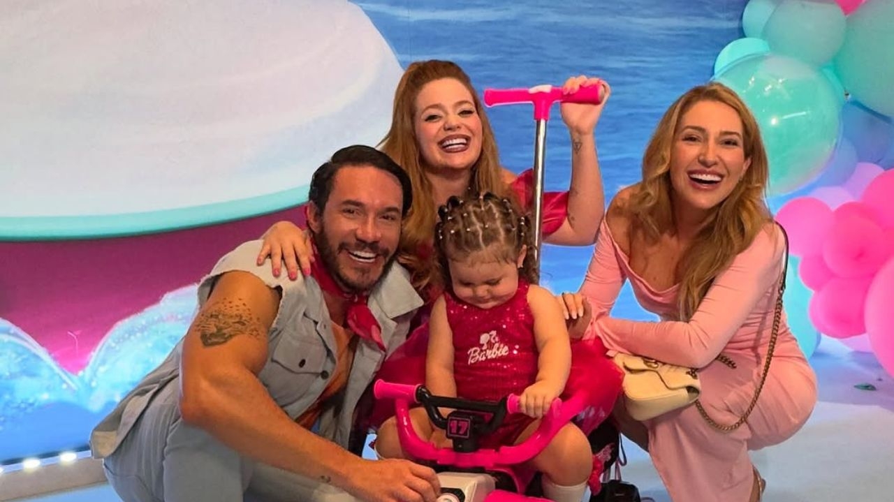 Ex-bbbs são convidados para a festa da Lua de 2 anos filha de Viih Tube e Eliezer