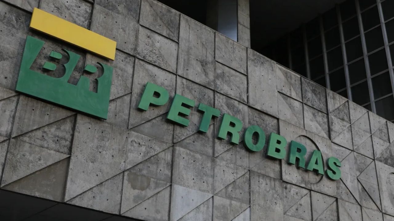Tarifaço de Trump gera redução no valor de mercado da Petrobras