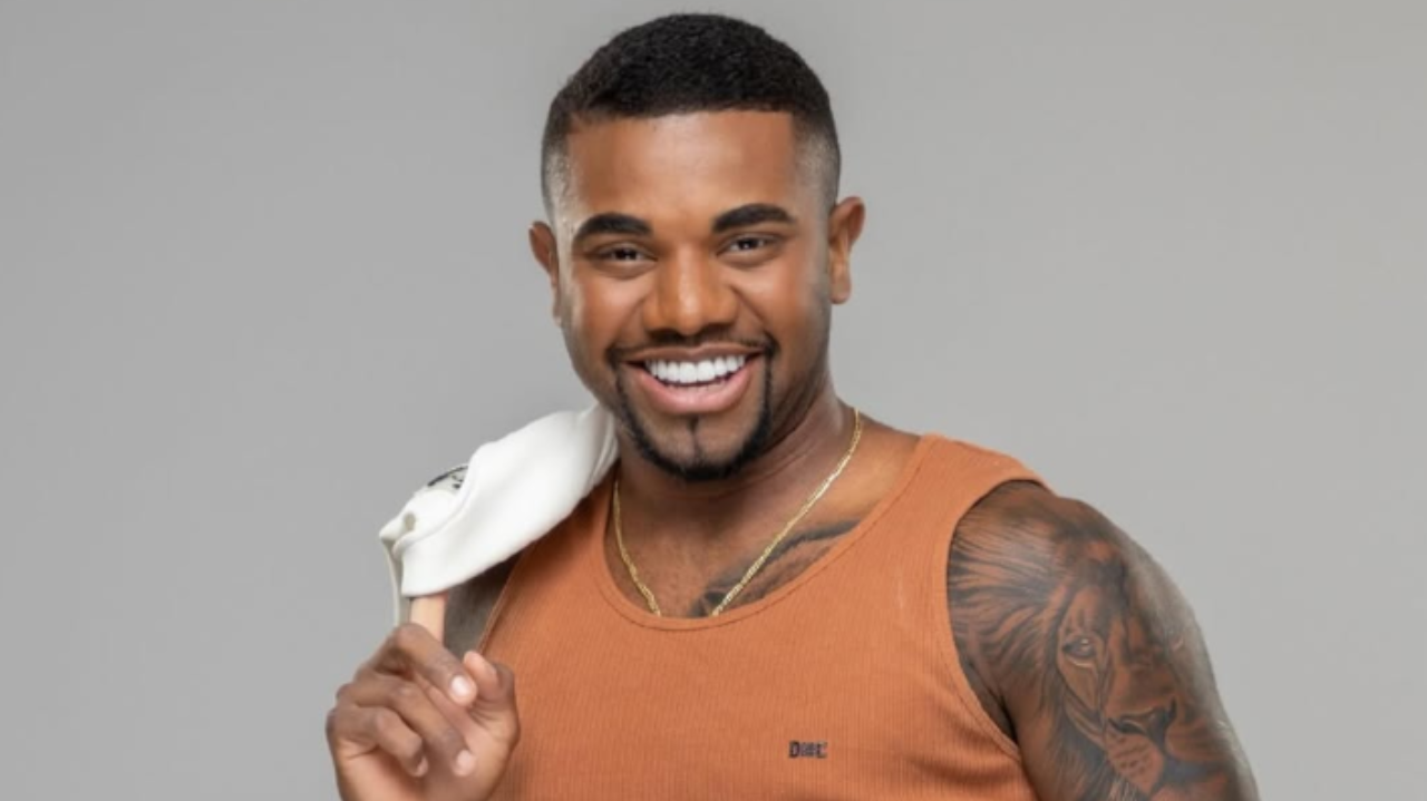 Davi Brito confirma abalado o fim de relacionamento e rebate comentários sobre ser pai