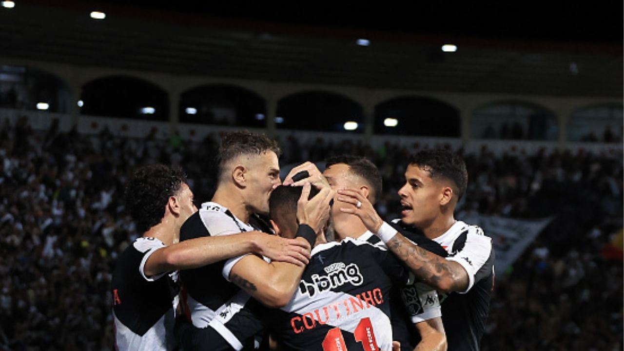 Vegetti brilha e Vasco vence o Sport em jogo tenso em São Januário