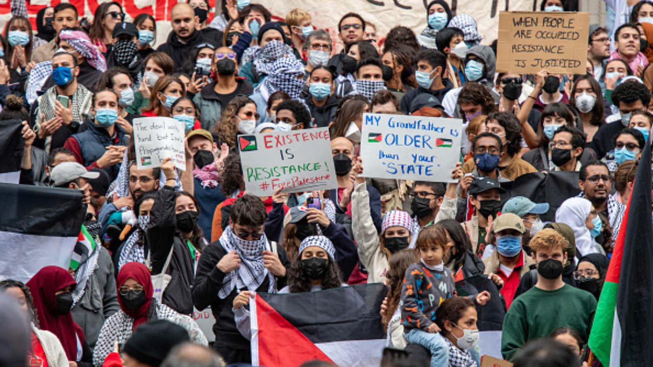 Trump exige que Harvard se desculpe por manifestações pró-Palestina