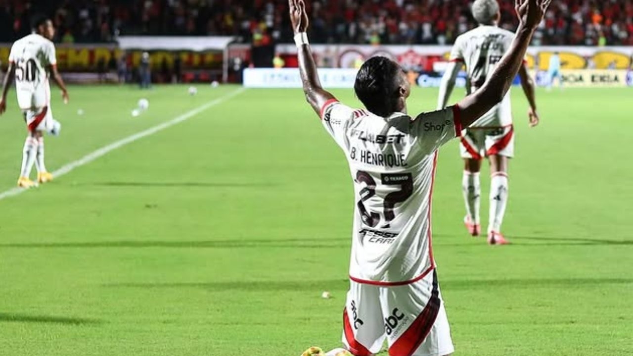 Bruno Henrique é indiciado por cartão em jogo do Brasileirão de 2023