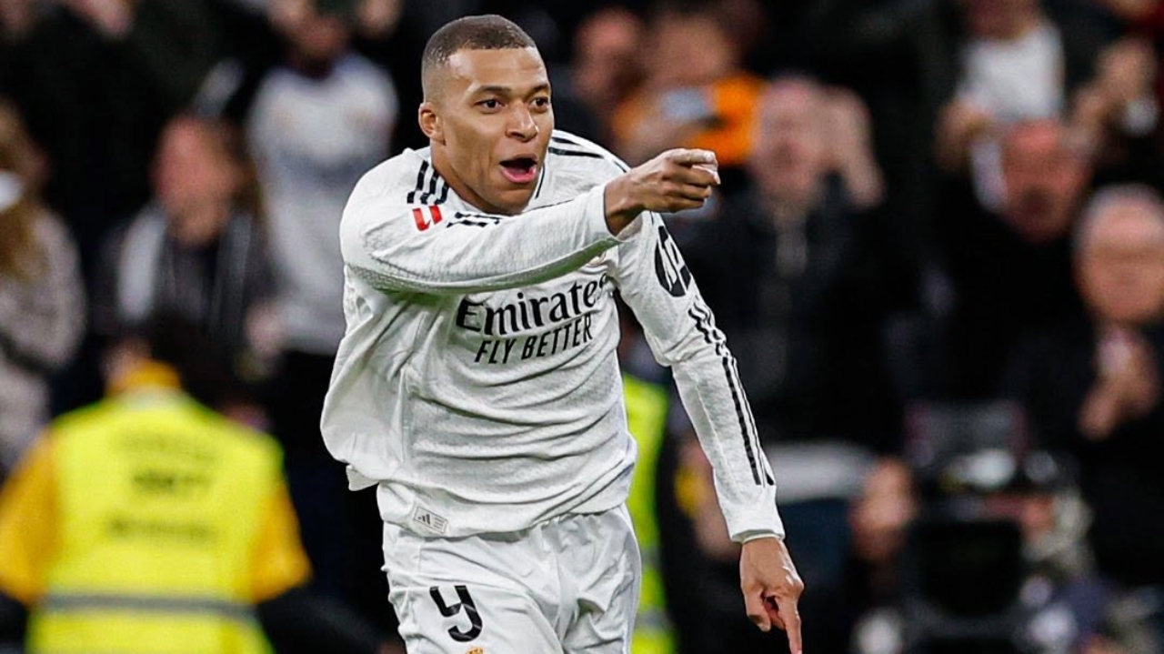 Pênalti anulado sobre Mbappé na Champions League gera polêmica e divide opiniões