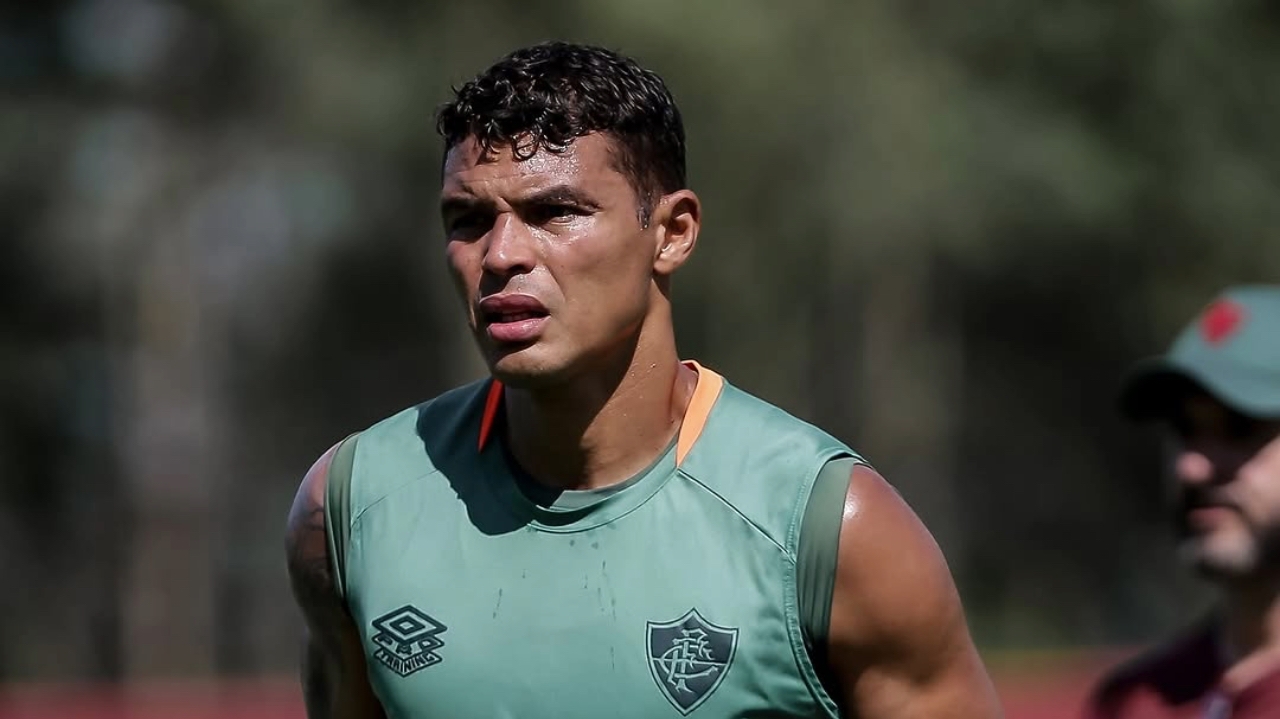Thiago Silva sofre lesão muscular e desfalca o Fluminense por um mês