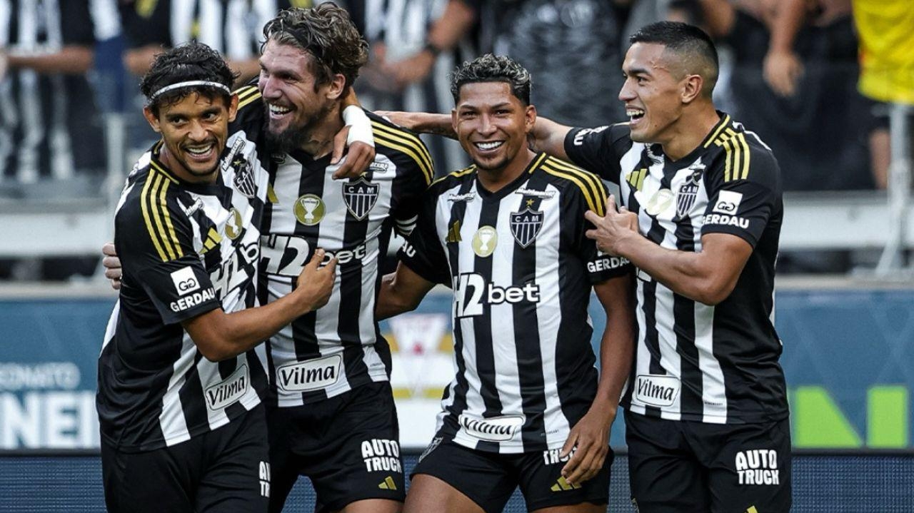 Atlético-MG enfrenta turbulência e críticas ao grupo enxuto aumentam