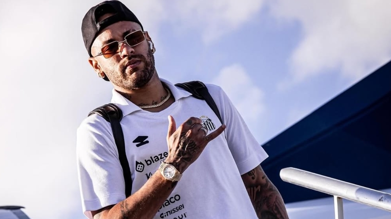 Helicóptero de Neymar  está proibido de realizar voos pela Agência Nacional de Avião Civil