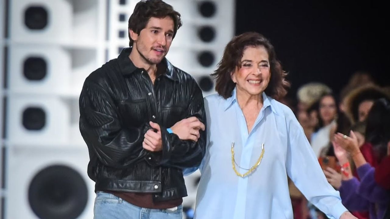 Betty Faria fecha desfile da Misci inspirado em Tieta