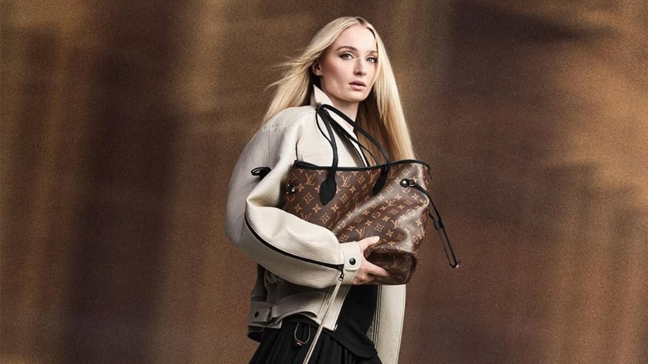 Louis Vuitton aumenta o preço de bolsa icônica nos EUA após tarifas de Trump