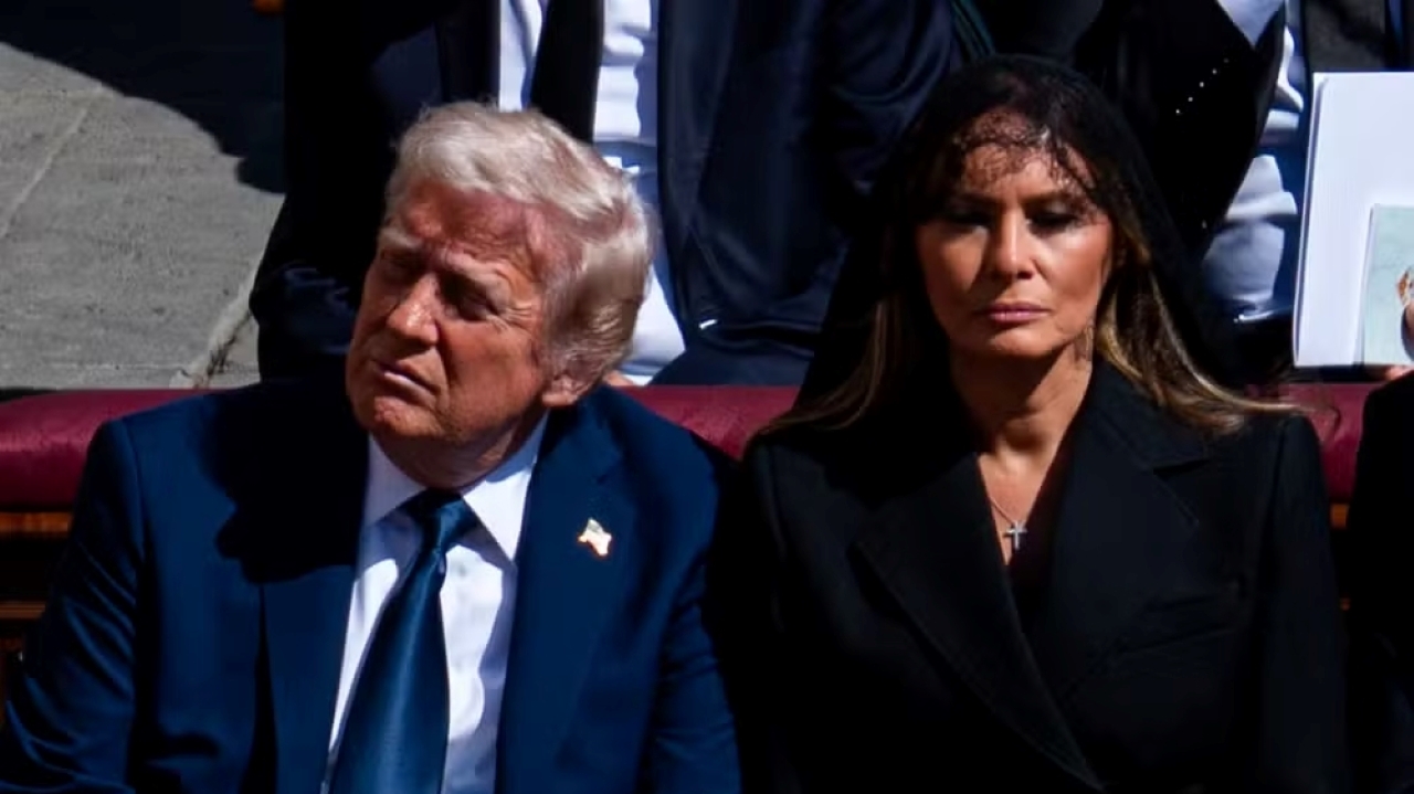 Melania Trump passa seu aniversário no funeral do Papa