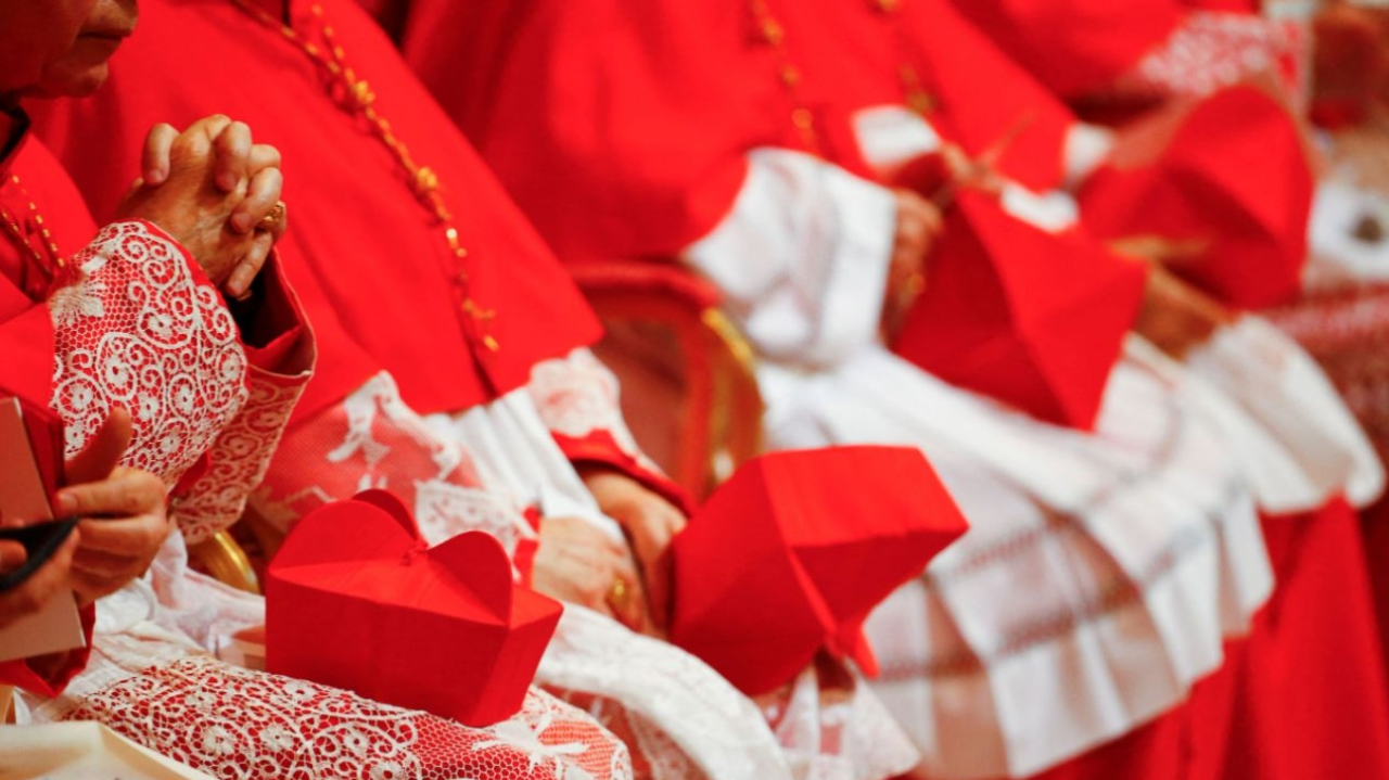 Vaticano inicia preparativos para o conclave marcado para 7 de maio