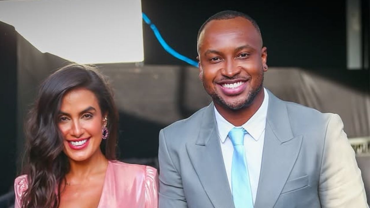 Carol Pexinho mostra barriga de grávida e Thiaguinho se declara para namorada