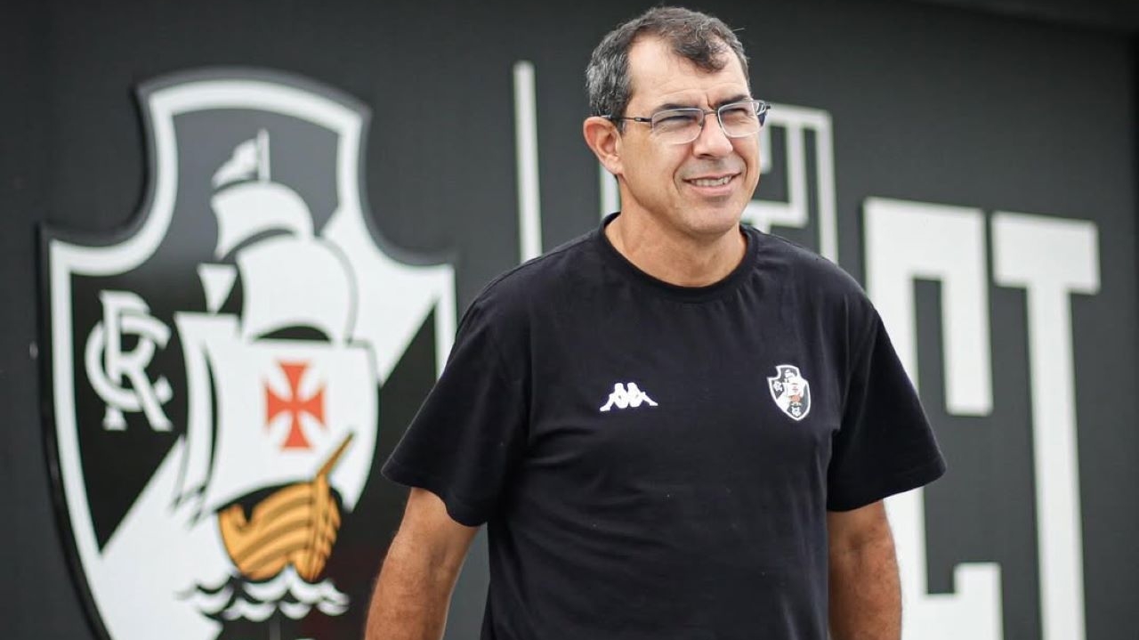 Pressionado e com baixo desempenho Carille é demitido do Vasco