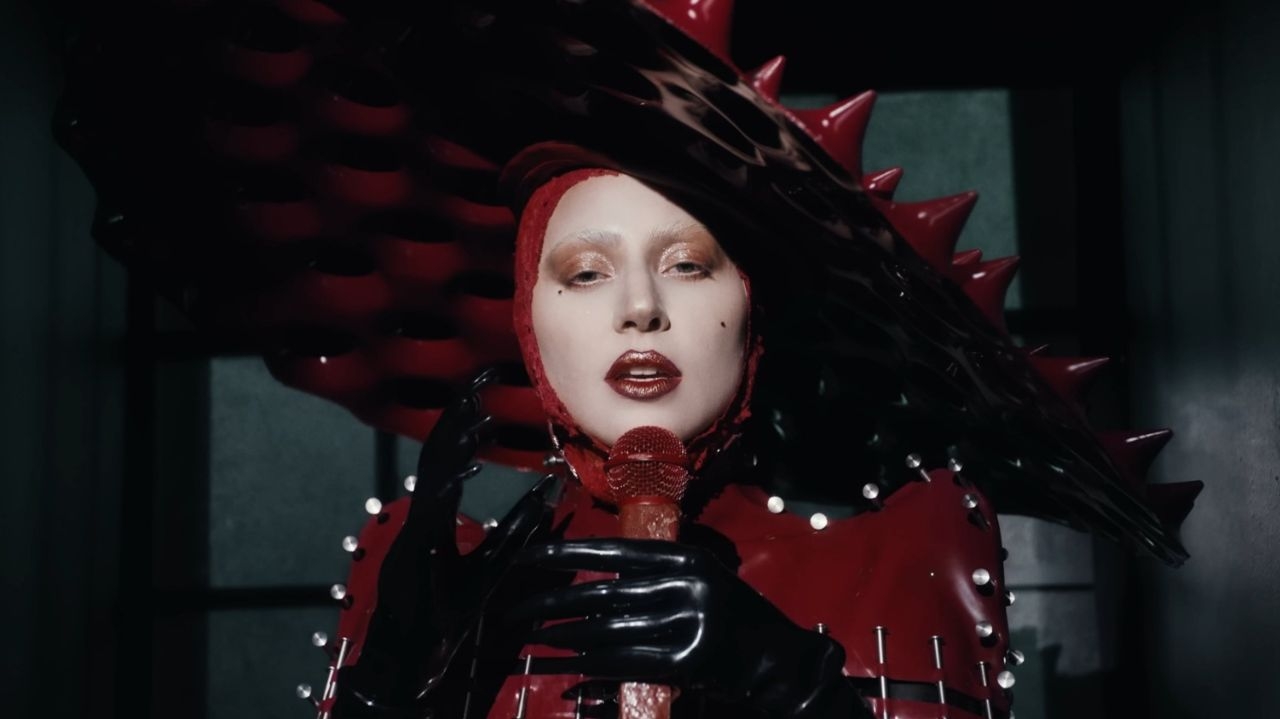 Retorno triunfal de Lady Gaga ao Brasil agita fãs e promete espetáculo inesquecível