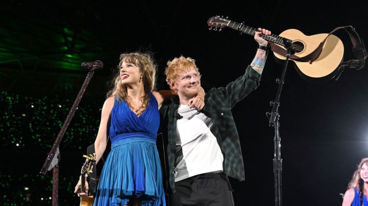 Taylor Swift brinca com polêmica do VMA em bilhete antigo divulgado por Ed Sheeran