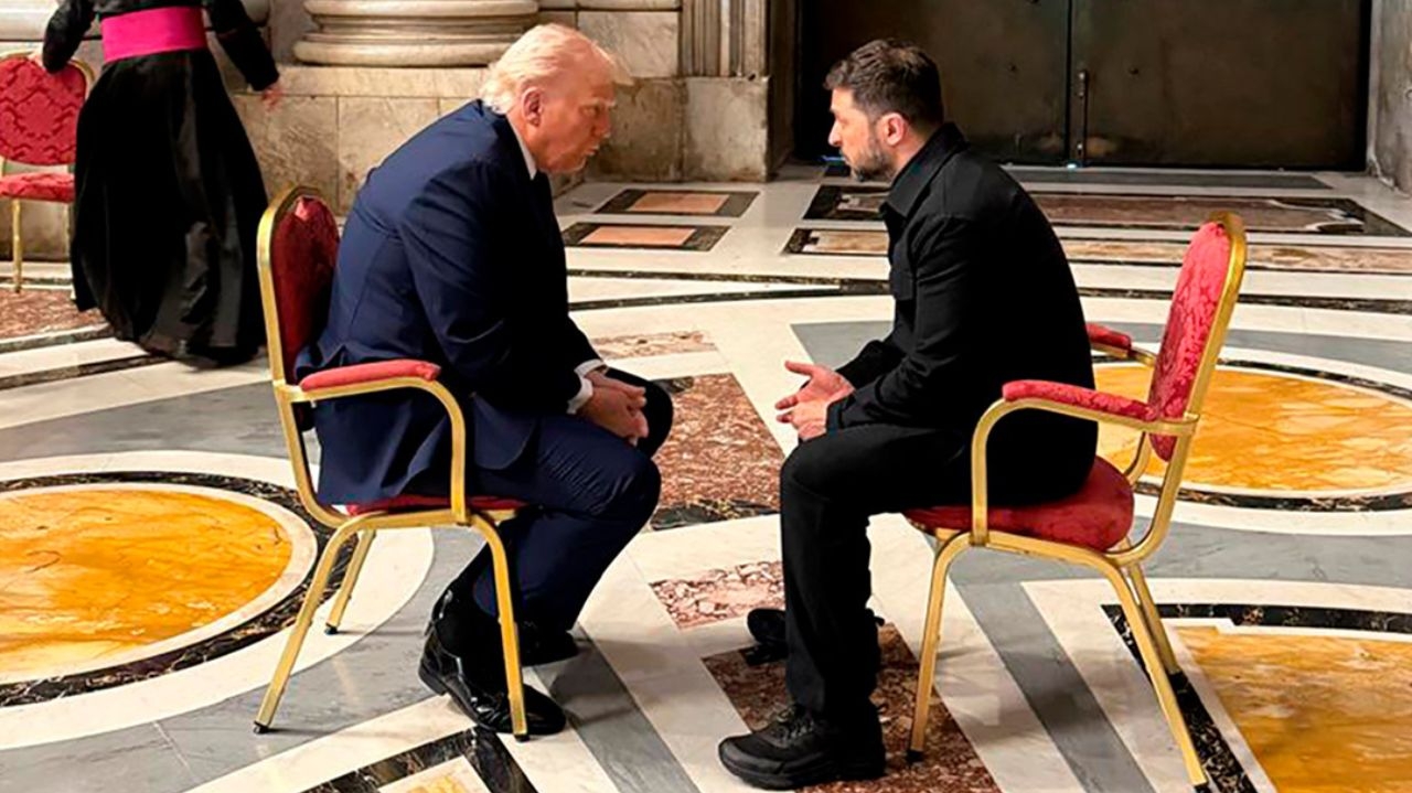 Guerra na Ucrânia: EUA assina acordo sobre exploração de recursos ucranianos