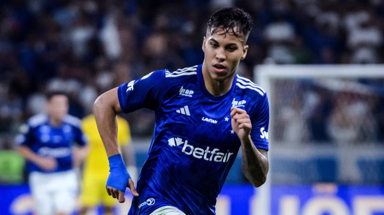 Kaio Jorge brilha e Cruzeiro larga na frente do Vila na Copa do Brasil