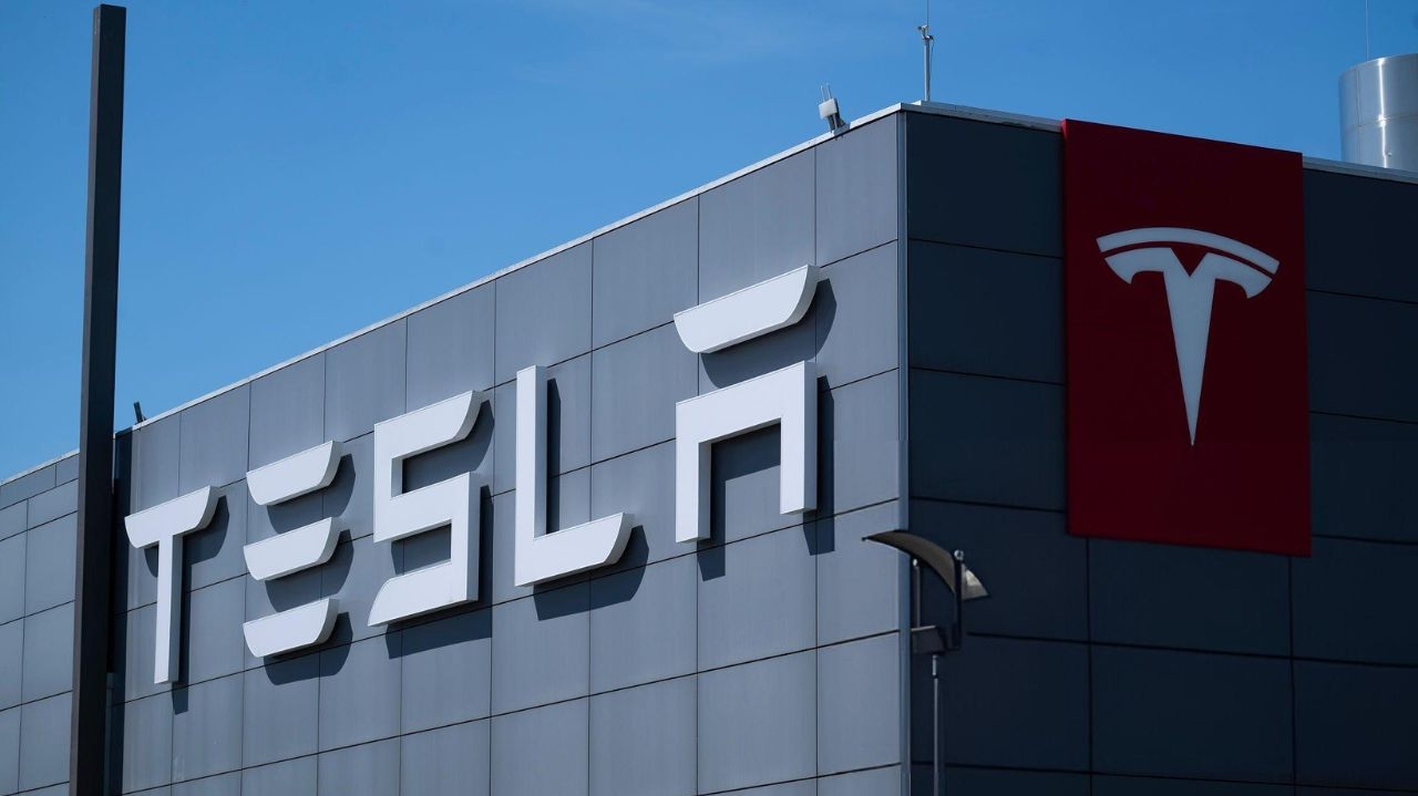 Tesla nega busca por substituto de Elon Musk