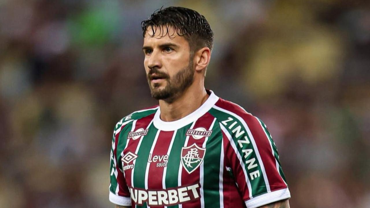 Fluminense reage no segundo tempo, vira nos acréscimos e derruba o Sport pelo Brasileirão