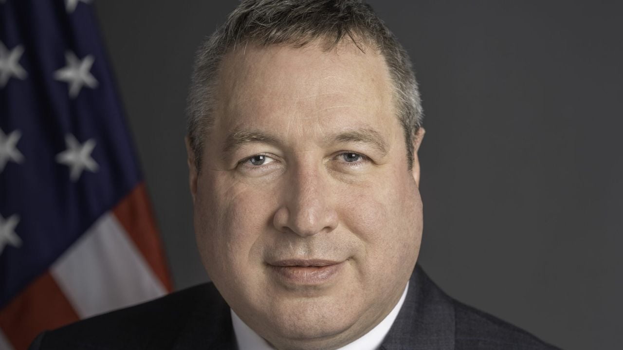 Funcionário do Governo dos EUA vem ao Brasil para discutir segurança e Judiciário