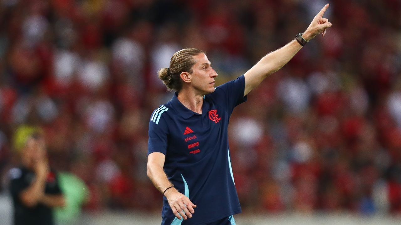 Filipe Luís está entre os três mais jovens do Super Mundial de Clubes