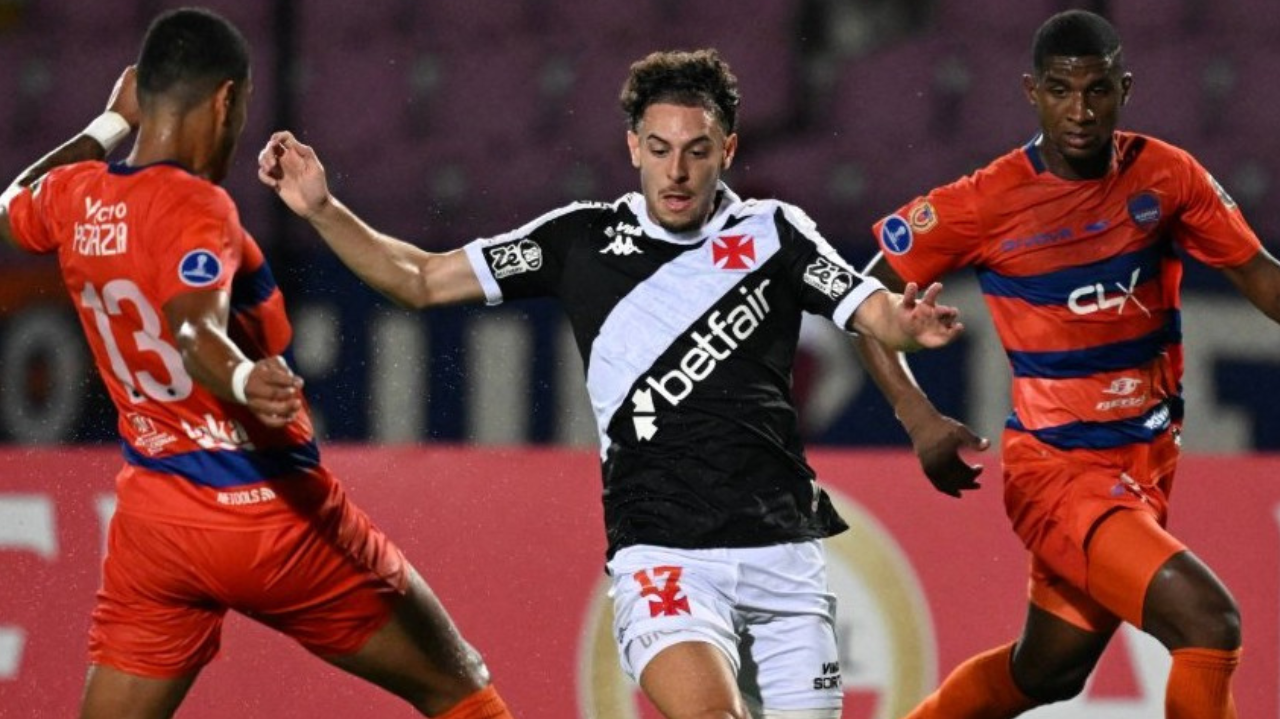 Vasco sofre goleada histórica do Puerto Cabello pela Sulamericana
