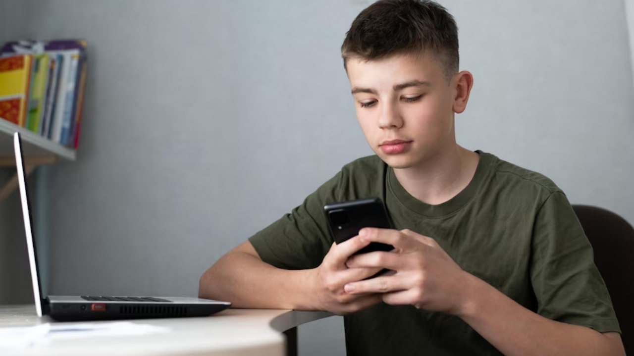 “Dix”: a gíria do TikTok que acende alerta sobre privacidade entre adolescentes