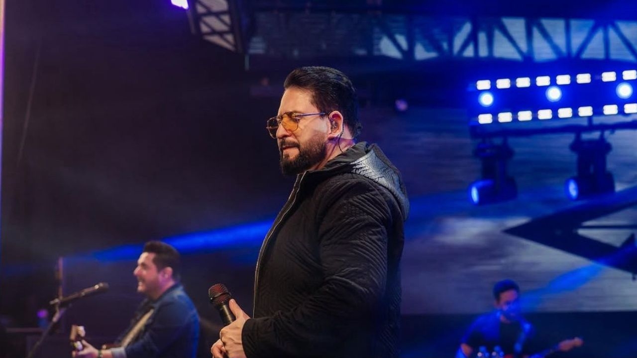 Bruno tranquiliza fãs após Marrone cair do palco e ser hospitalizado