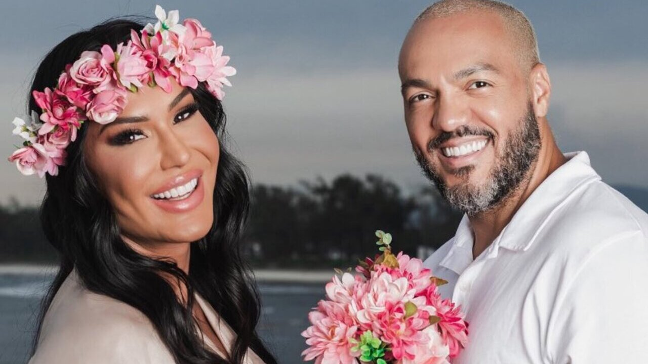 Gracyanne Barbosa declara intenção de reatar com Belo