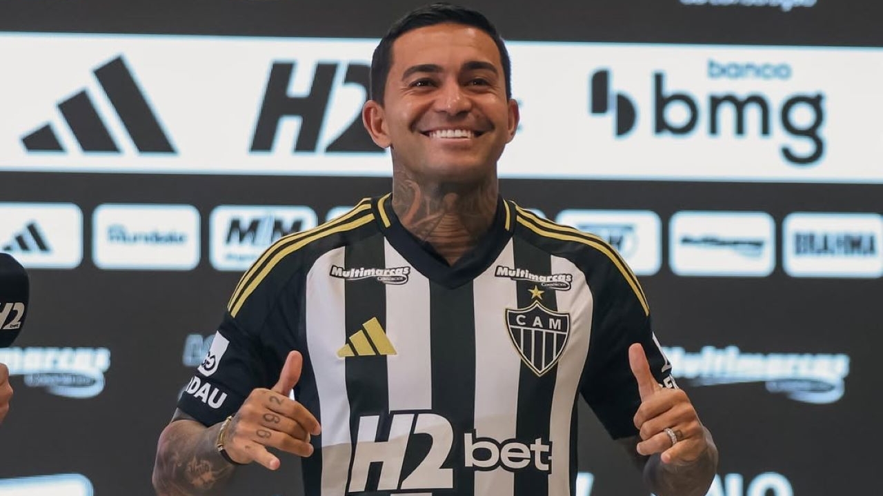 Dudu é apresentado na Arena MRV junto de sua família