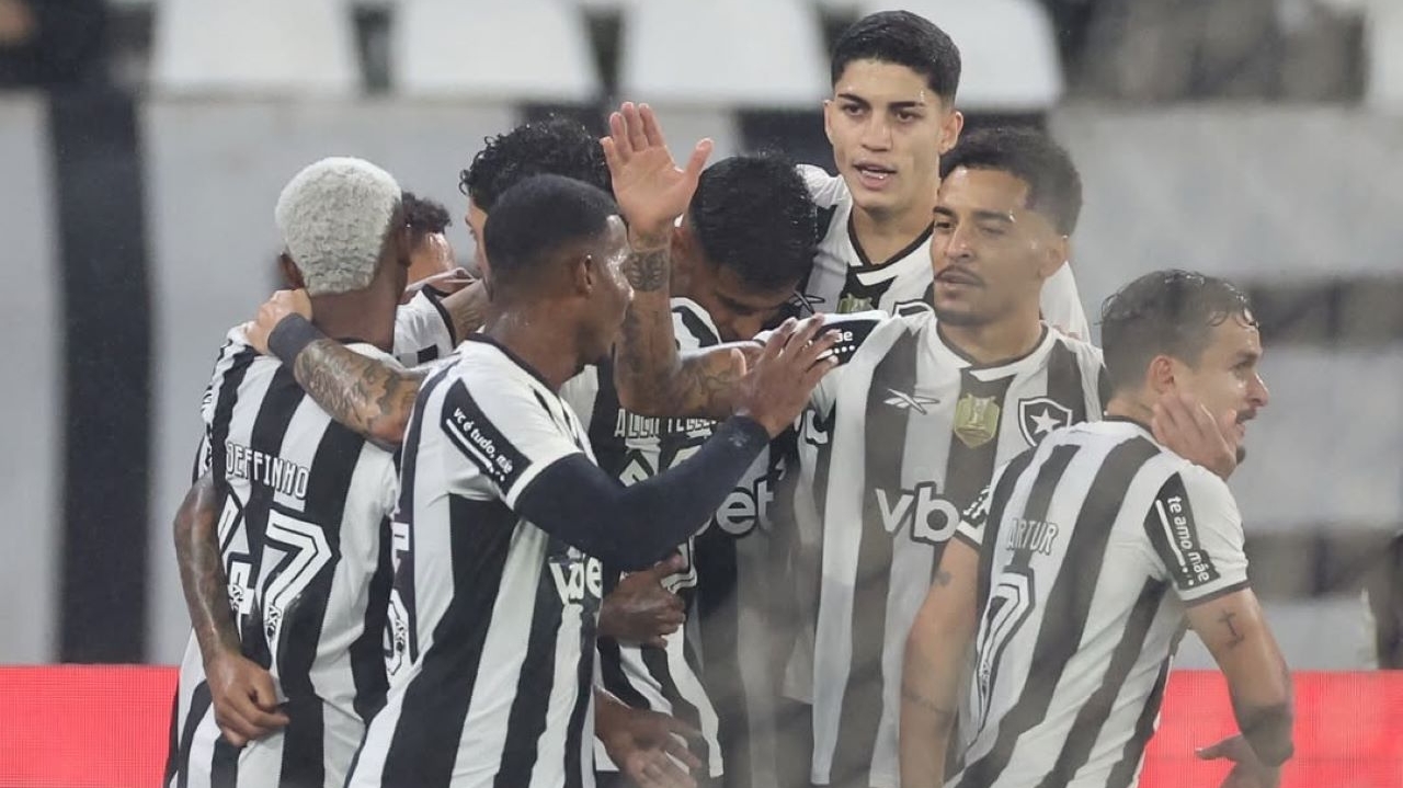Botafogo e Estudiantes duelam pela Libertadores nesta quarta feira (13)