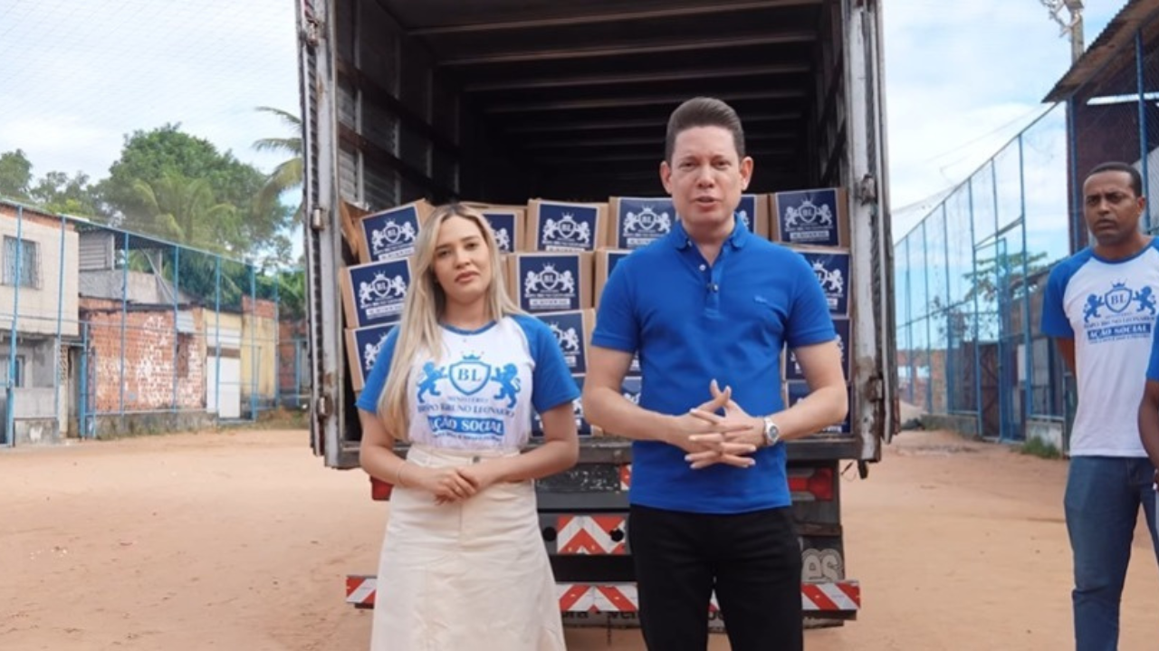 Bispo Bruno Leonardo leva alimentos e esperança a comunidade carente de Salvador