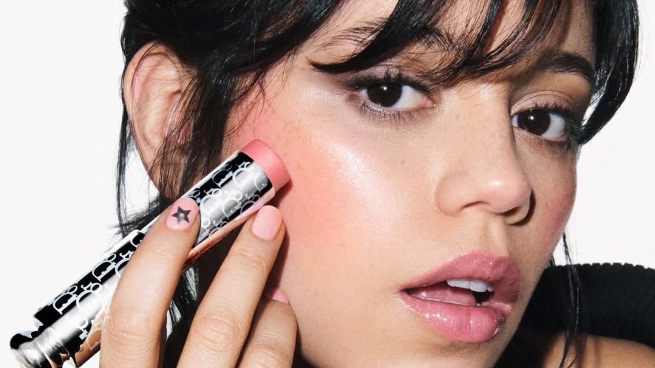 Dior Beauty anuncia Jenna Ortega como nova embaixadora