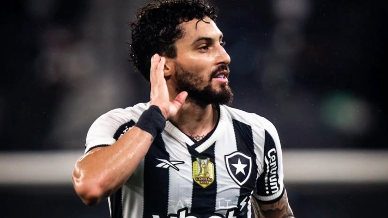 Alex Telles comenta estreia do Botafogo no Mundial de Clubes FIFA 2025