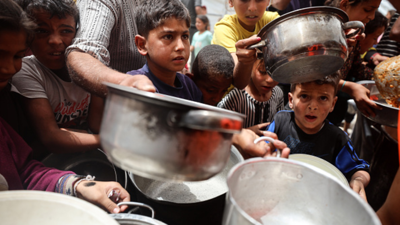 Crise em Gaza: Trump afirma que “muitas pessoas estão morrendo de fome” e propõe ajuda