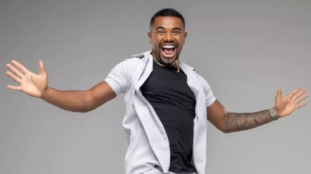 Ex-bbb Davi Britto exibe resultado de procedimento estético