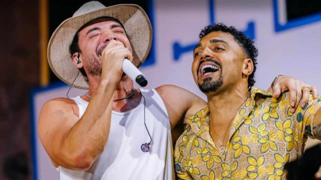 Tirullipa rouba a cena em live com Wesley Safadão, no rancho de Carlinhos Maia