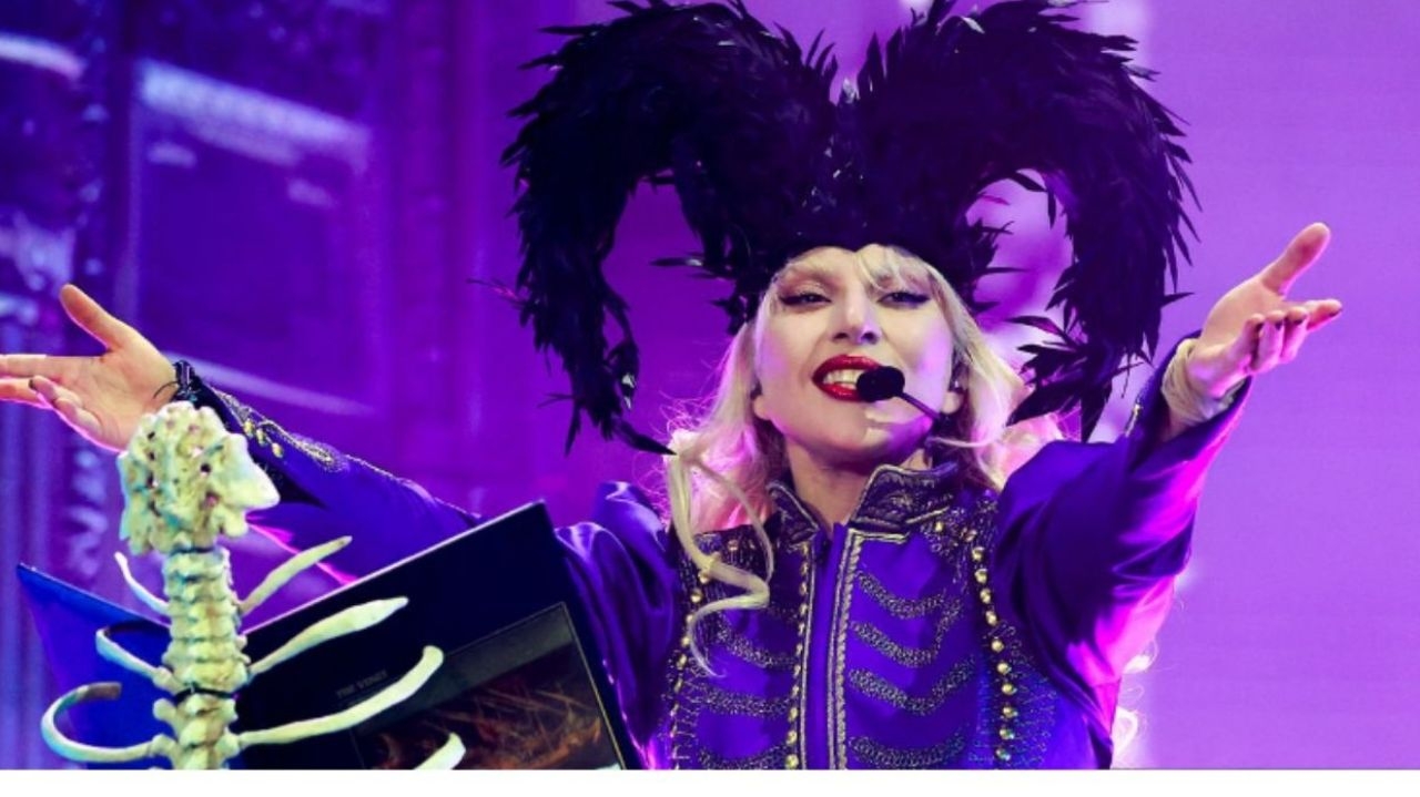 Lady Gaga vence o “Sports Emmy” por performance emocionante no Super Bowl