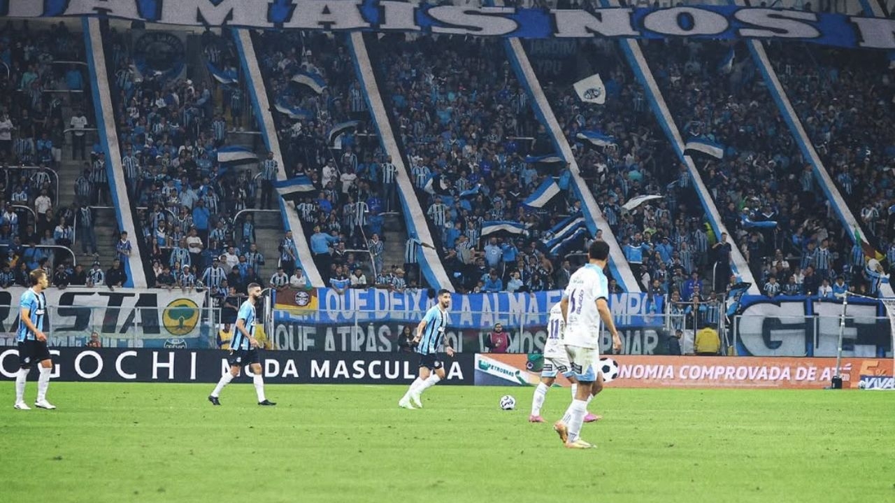 Grêmio manifesta insatisfação e agenda reunião com Comissão de Arbitragem da CBF