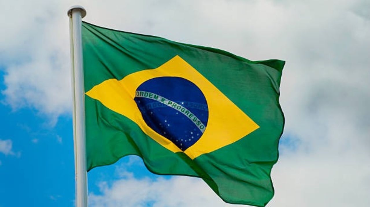 “Espiões russos usaram o Brasil para conseguir identidades novas” publica jornal Americano