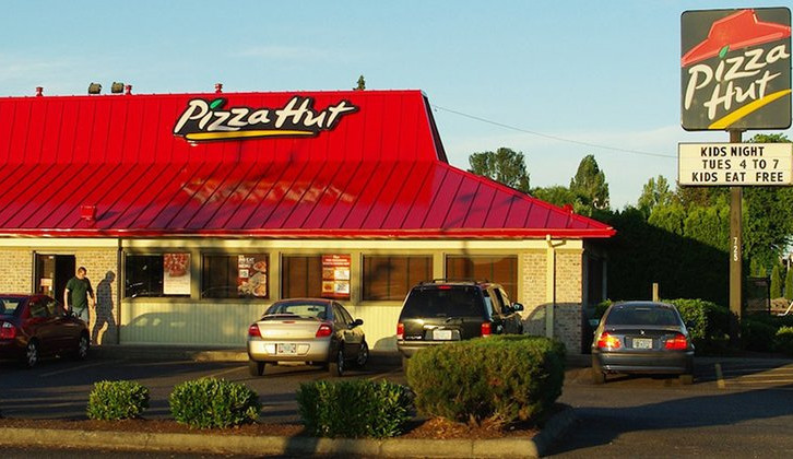 Nova Zelândia aposta em parceria com redes de fast-foods para vacinação