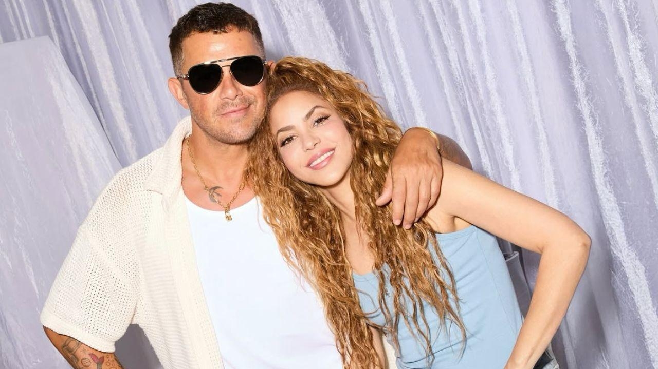 Alejandro Sanz e Shakira estreiam colaboração inédita com “Bésame”