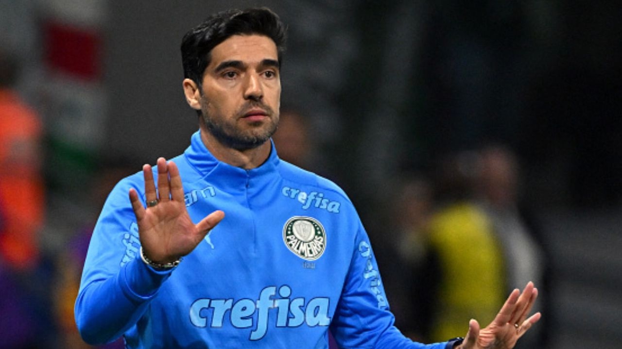 Palmeiras enfrenta o Flamengo com desfalques e aposta em reformulação no meio-campo