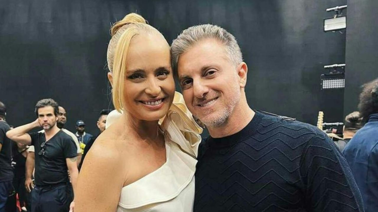 Angélica e Luciano Huck participam de retiro