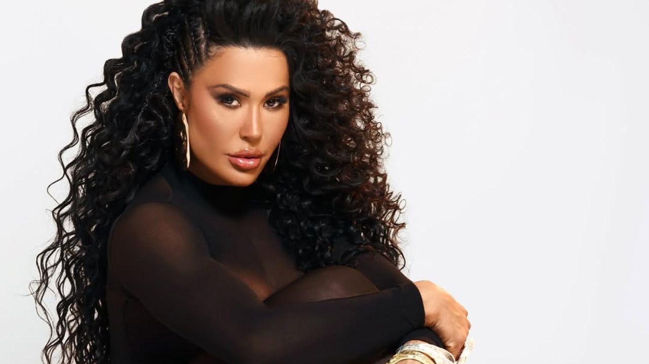 Gracyanne Barbosa choca ao revelar ter feito ‘trisal’ com homem casado