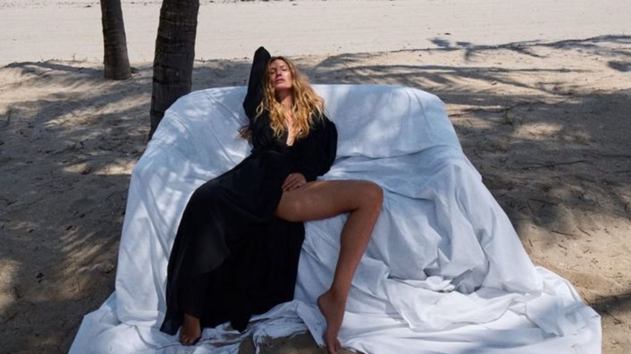 Gisele Bündchen retoma carreira com capa da Vogue França após nascimento do terceiro filho