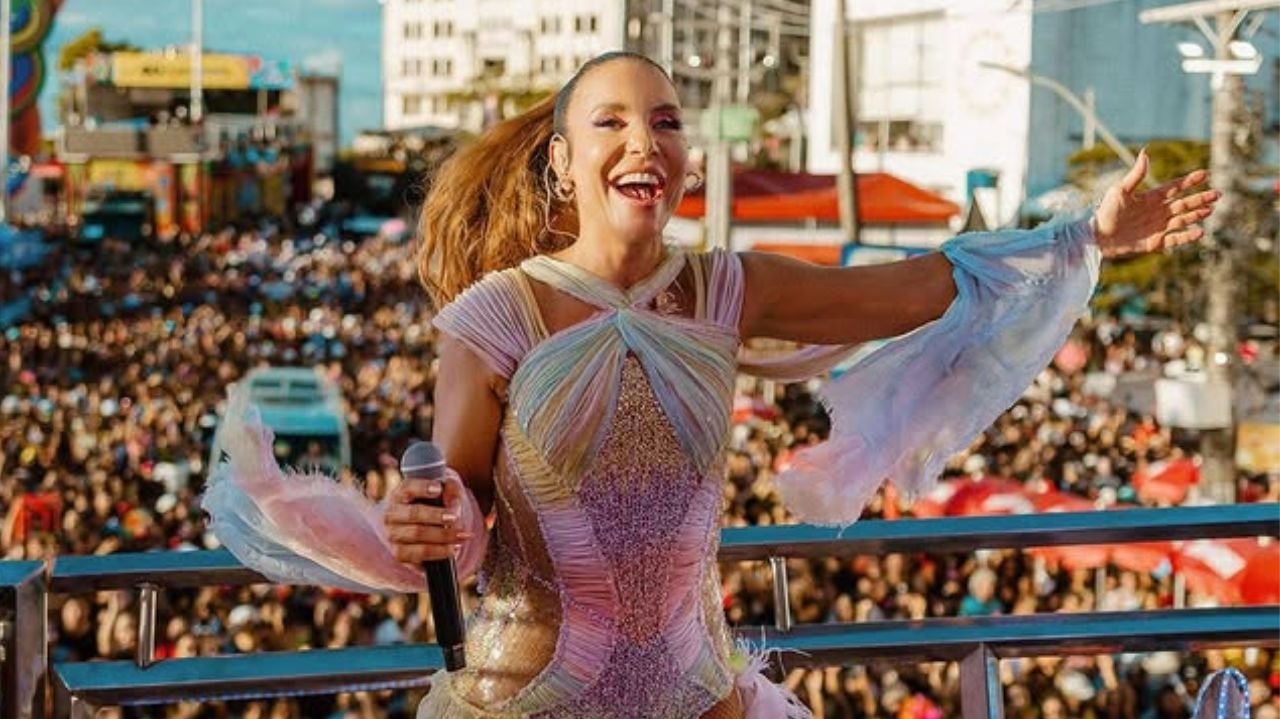 Ivete Sangalo recebe homenagem de aniversário de Preta Gil