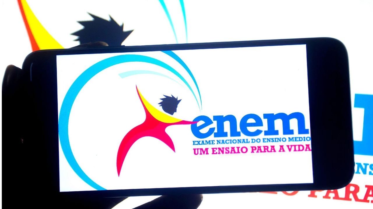 Câmara dos Deputados avança em projeto que amplia acessibilidade no Enem para estudantes com TEA e TDAH