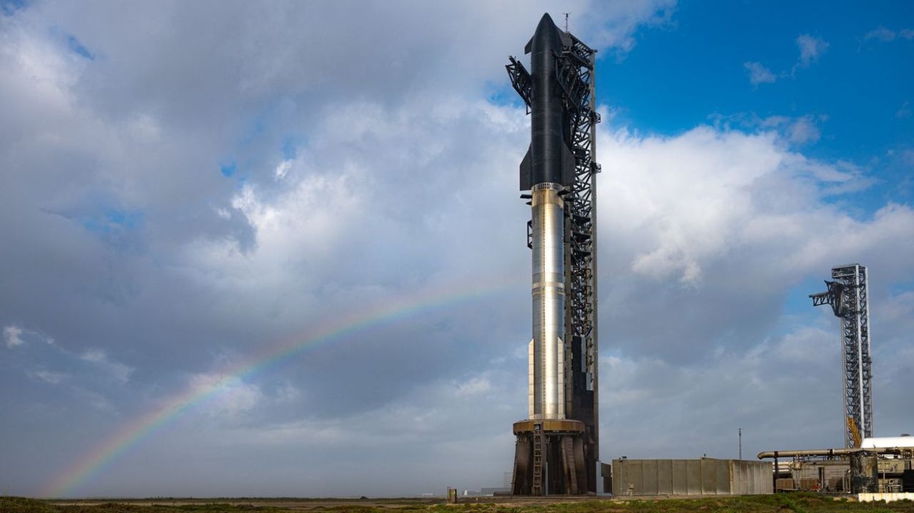 Starship falha novamente em missão da SpaceX e perde controle no espaço