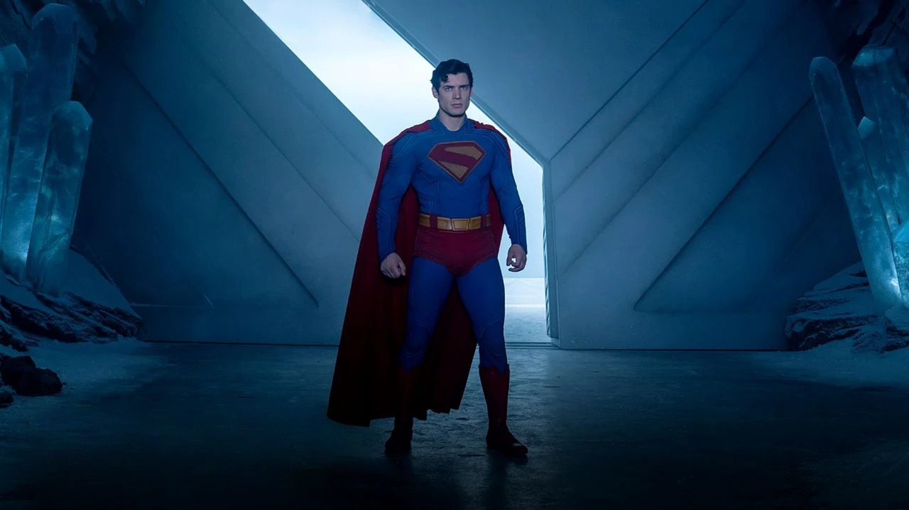 David Corenswet aparece caracterizado como Superman em nova imagem de “Legacy”