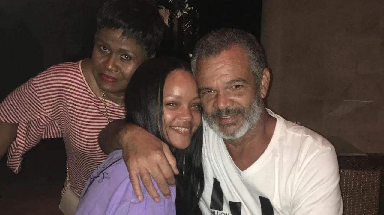 Morre Ronald Fenty, pai da cantora Rihanna, aos 70 anos